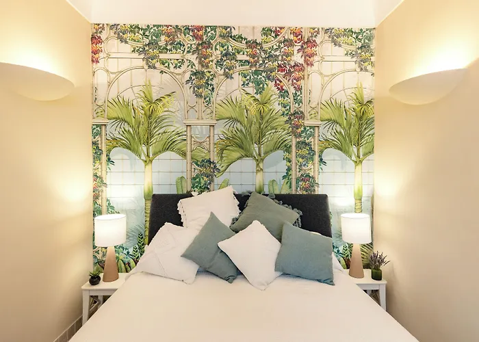 A Pochi Passi Dalla Piazzetta *