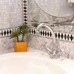 A Pochi Passi Dalla Piazzetta 公寓 *